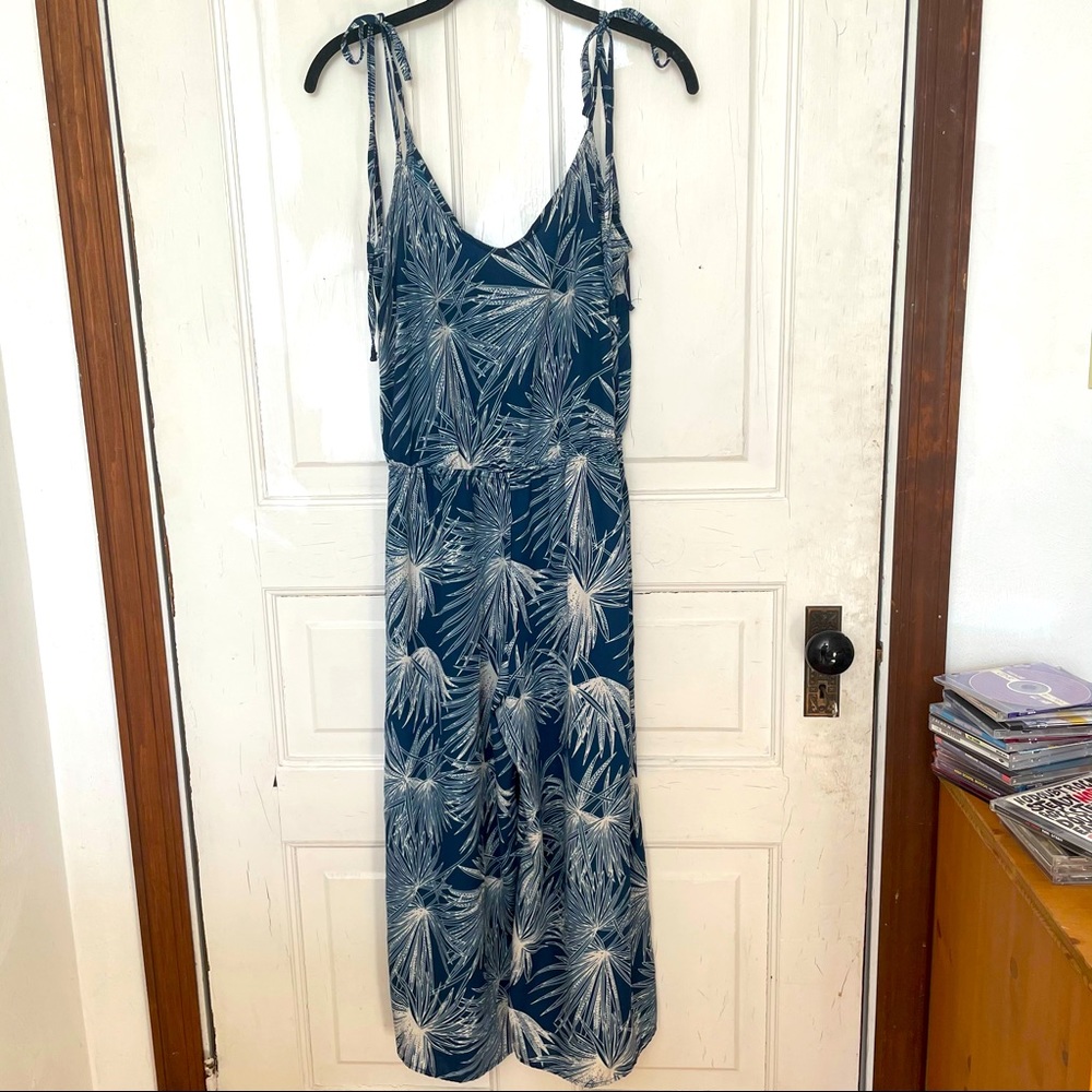 Lulus wide leg jumpsuit